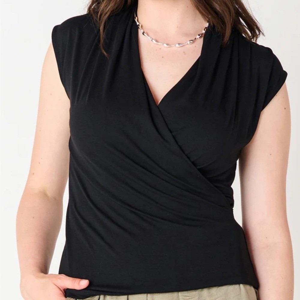 Adrianna Papell Sleeveless Black V-Neck Faux Wrap Viscose Stretch Top Small EUC